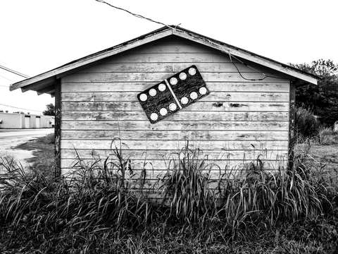 Domino shack