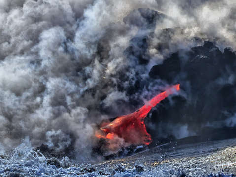Lava meets the ocean
