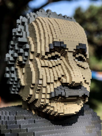 Lego Einstein