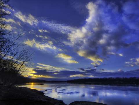 Missouri river sunset 2