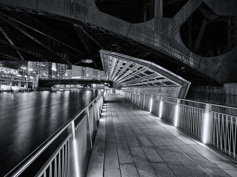 Chicago riverwalk dearborn bridge