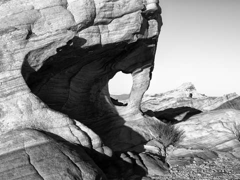 Arch in monochrome