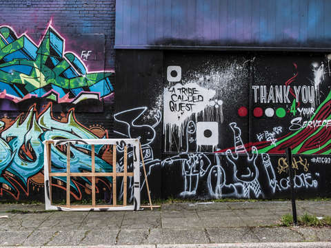 Box spring graffiti