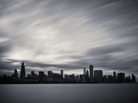 Chicago skyline bw