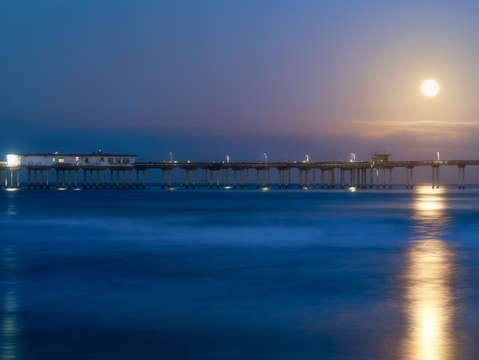 Bright moon