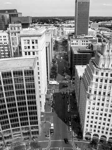 Indy 11 bw