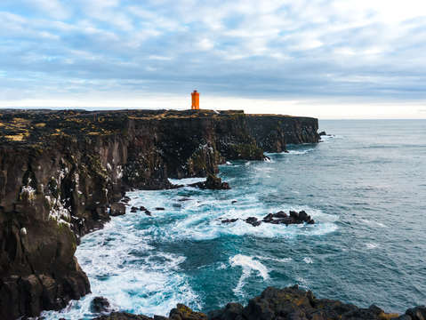 The lighthouse cliff