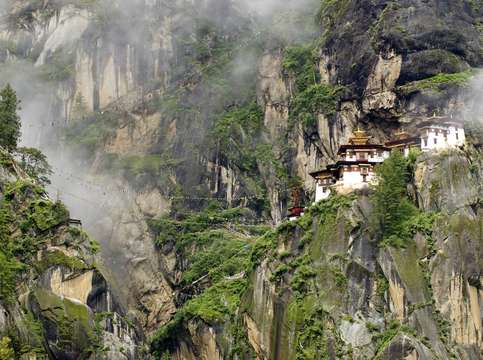 The hike to tigers nest