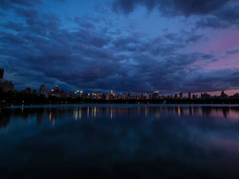 Midtown manhattan from central park reservoir