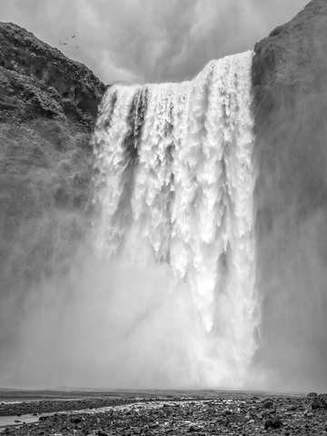 Wall of water skogafoss waterfall iceland