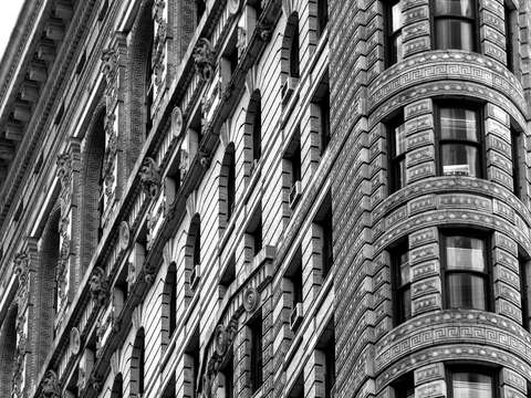 Flatiron 10 bw
