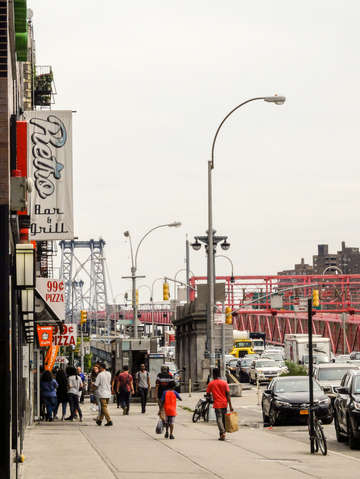 Williamsburg bridge in lower east side