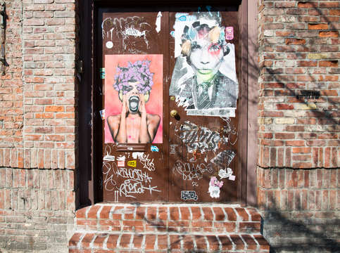 Door 07