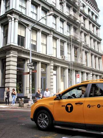 Soho taxi