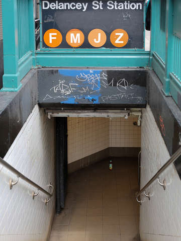 Delancy st station lower east side nyc