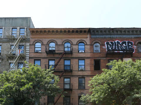 Graffiti building harlem nyc new york