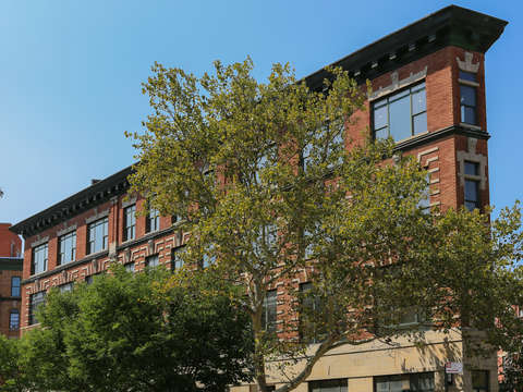 Triangle building harlem nyc new york