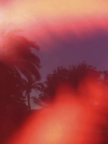 Red glow 03253
