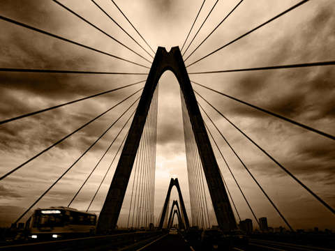 Nhat tan bridge hanoi