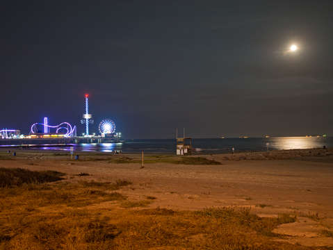 Moonrise galveston bay