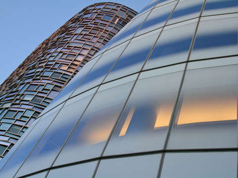 Nouvel meets gehry