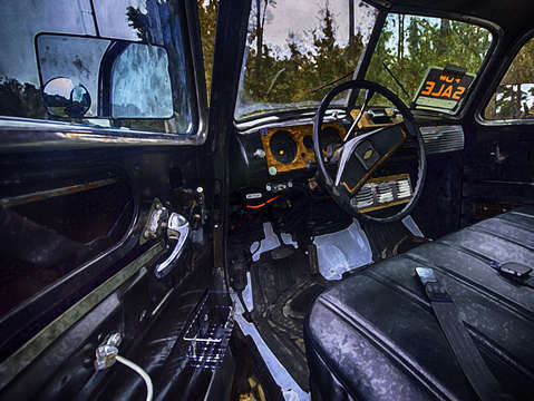 48 gmc inside