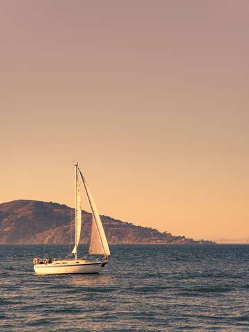 Boat on the bay