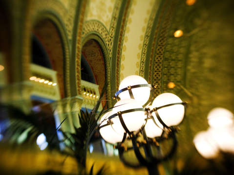 Union station st louis globe lights 2