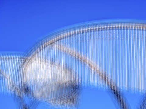Metallic vibrations