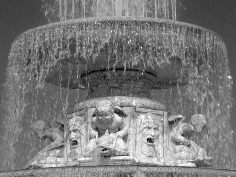 Detroit 27bw