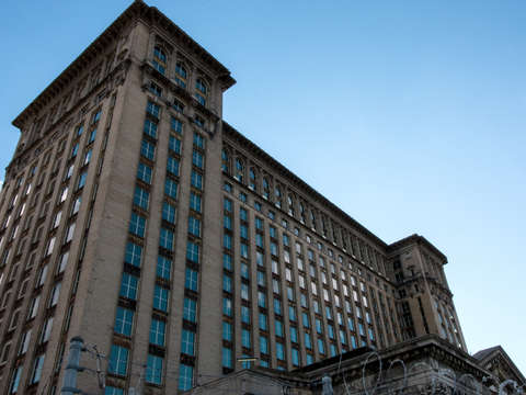 Detroit 32