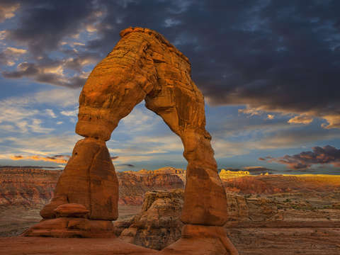 Delicate arch at daybreak