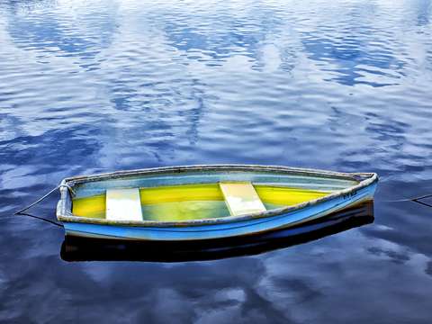 Sinking dinghy