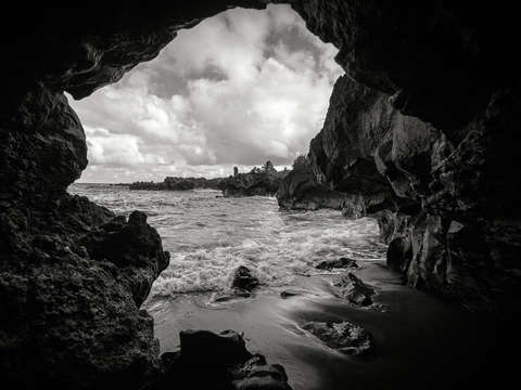 Pirate treasure cave pailoa beach maui hawaii