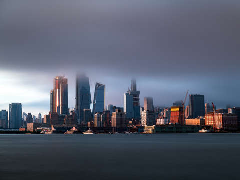 Fog over manhattan v