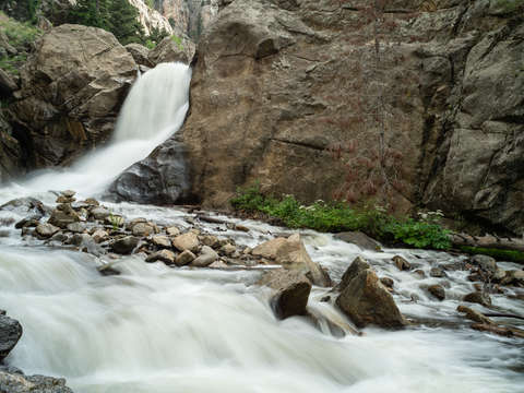 Boulder falls 2