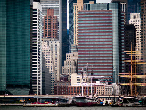 Lower manhattan harbor