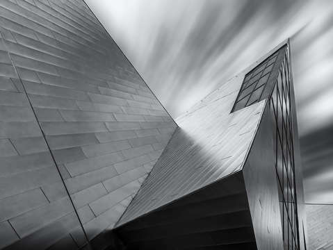 Contemporary architecture of the shops at crystals