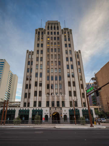 Luhrs tower