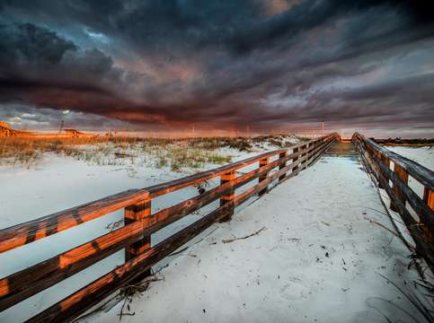 Walkway to the storm clouds dsc 0135