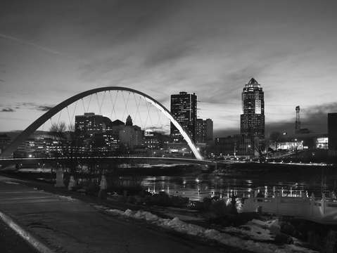 Des moines skyline