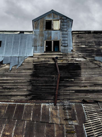 Grain elevator