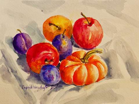 Pluma and apples