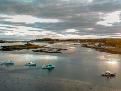 Cape porpoise light