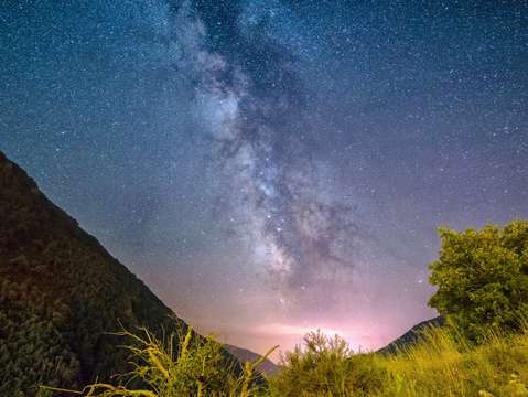 Milky way over pyrenees