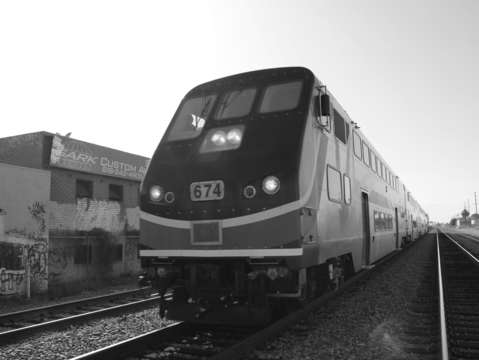 Metrolink commuter trais