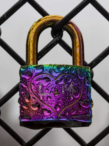 Raindrops on padlock