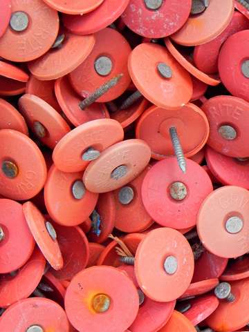 Tacky tacks