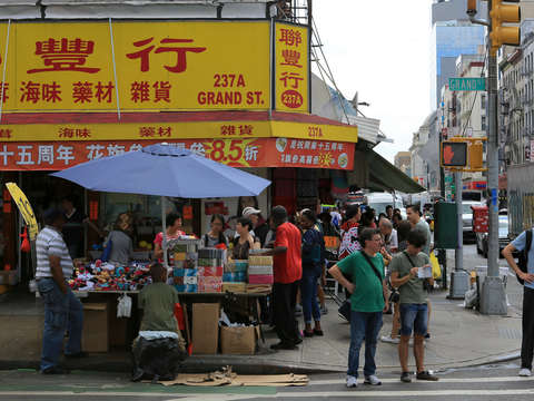 Grand street market in chinatown manhattan nyc