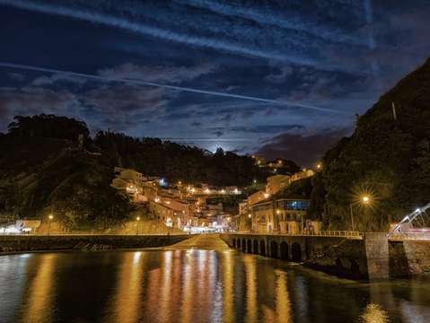 Cudillero moonrise